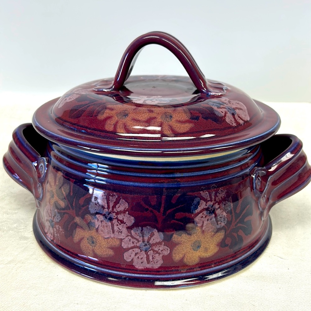 Studio art pottery handmade artist signed glazed 2 piece Dutch oven